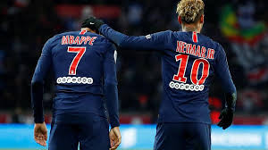 Paris Saint-Germain vence por 2 a 0 o Manchester United